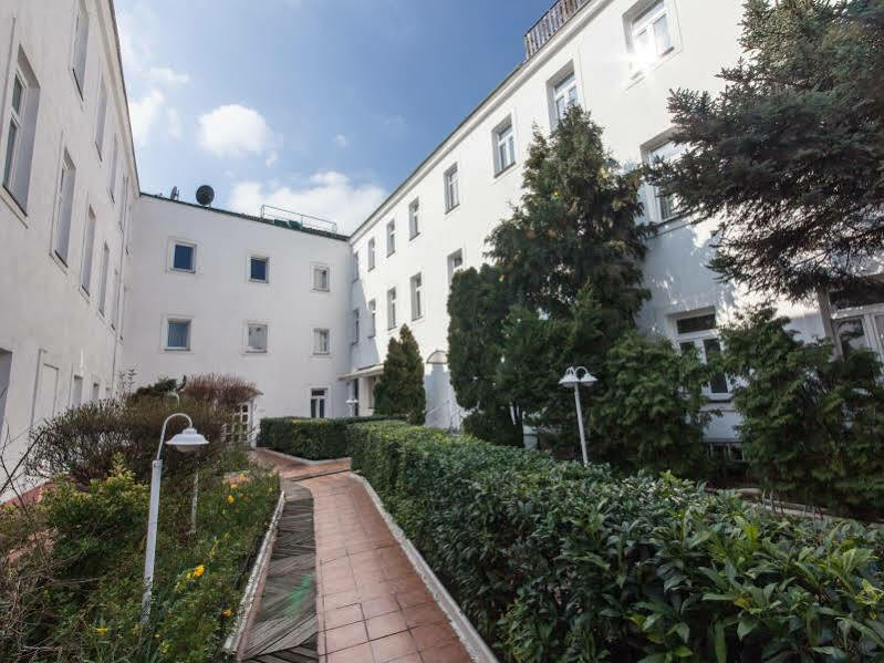 Novum Hotel Cristall Wien Messe Eksteriør bilde